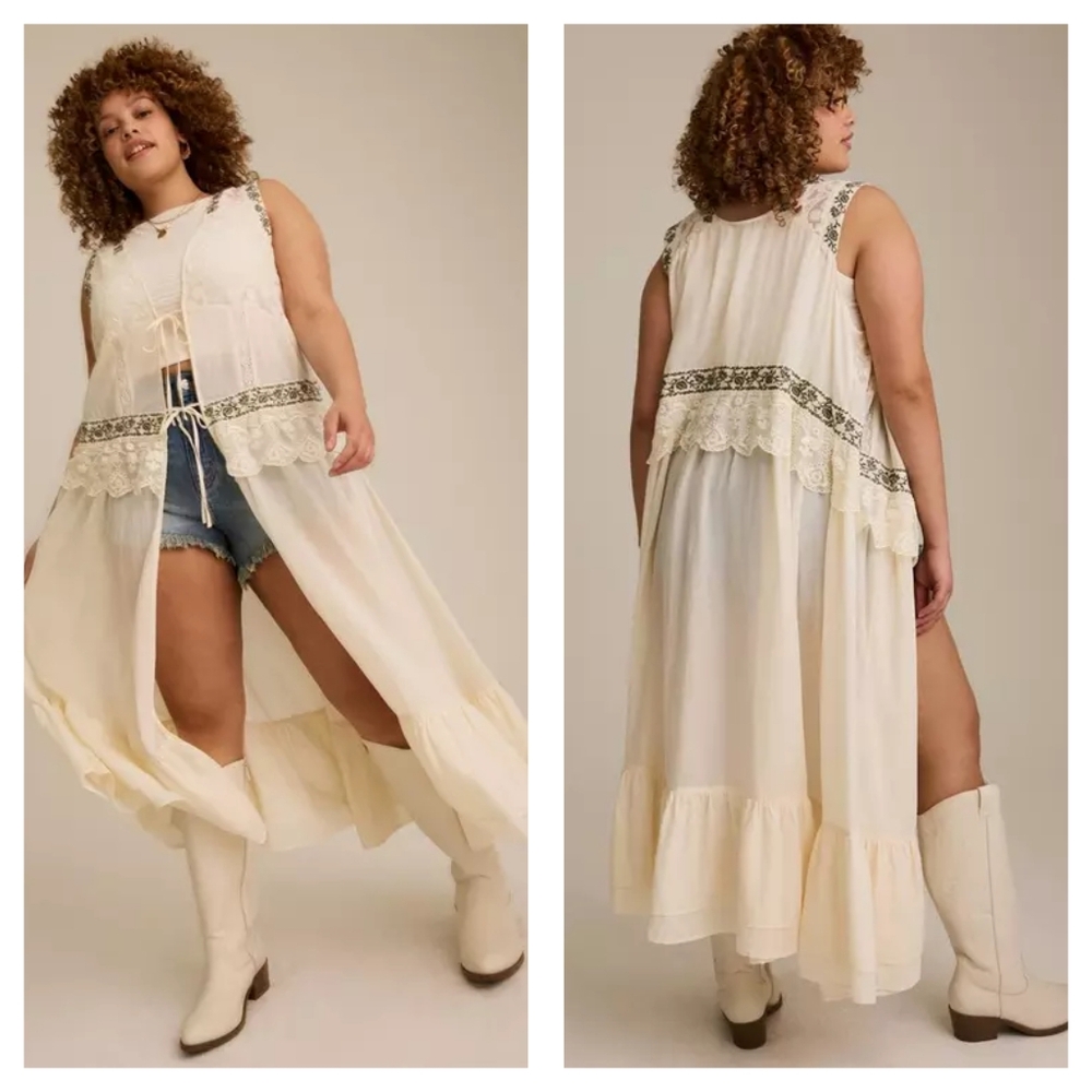 NWT Torrid Festi Lace Embroidered Tie Front Tiered Ruffle Maxi Kimono, Size 3X.